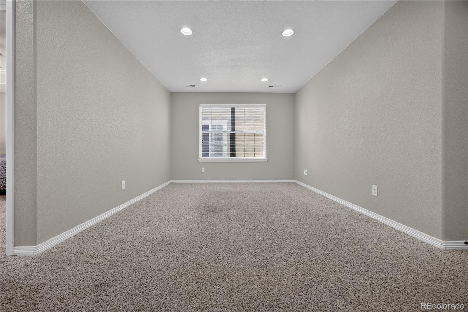 MLS Image #18 for 4862 s versailles court,aurora, Colorado