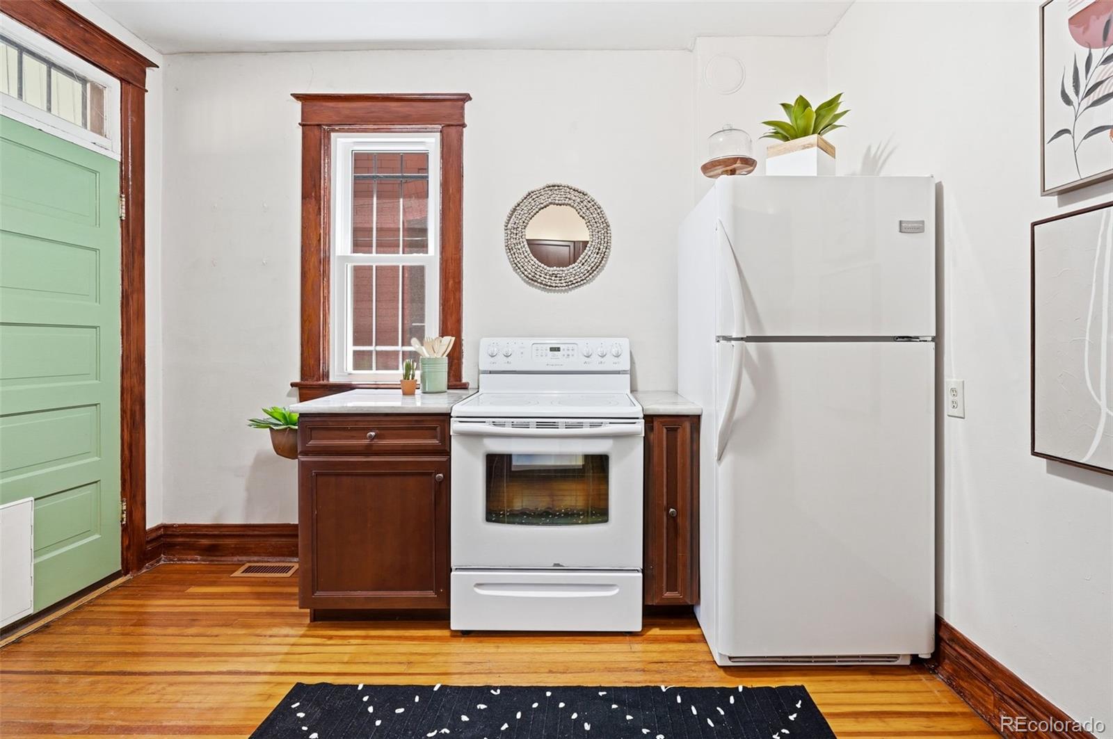MLS Image #11 for 348  cherokee street,denver, Colorado