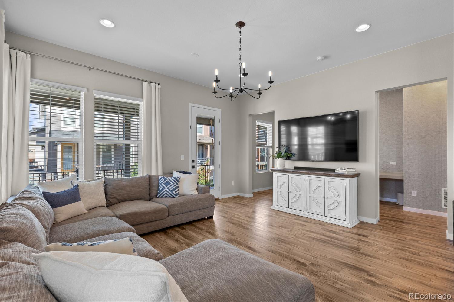 MLS Image #11 for 8978  delacorte street,highlands ranch, Colorado
