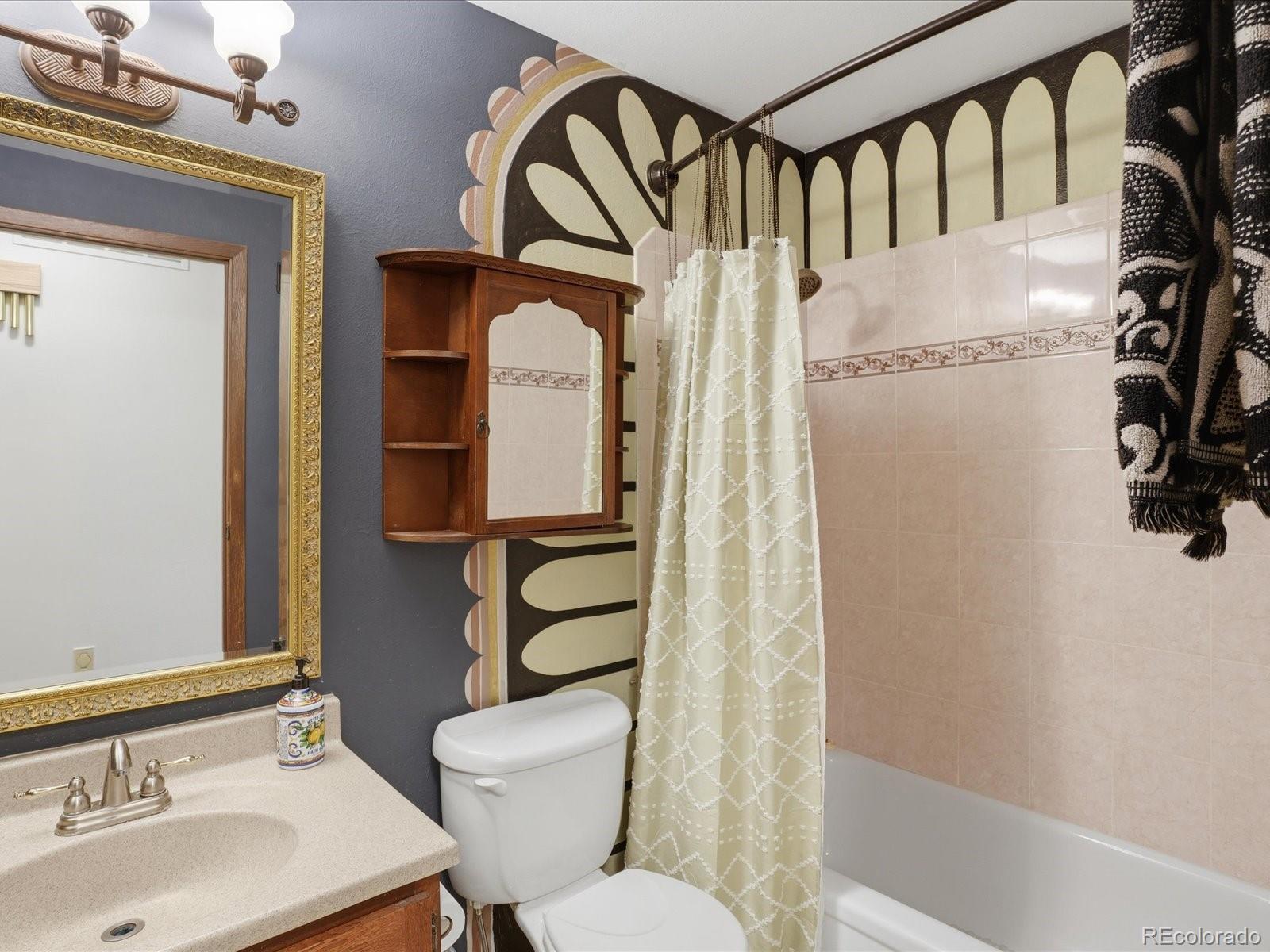 MLS Image #15 for 16636 e rice circle,aurora, Colorado