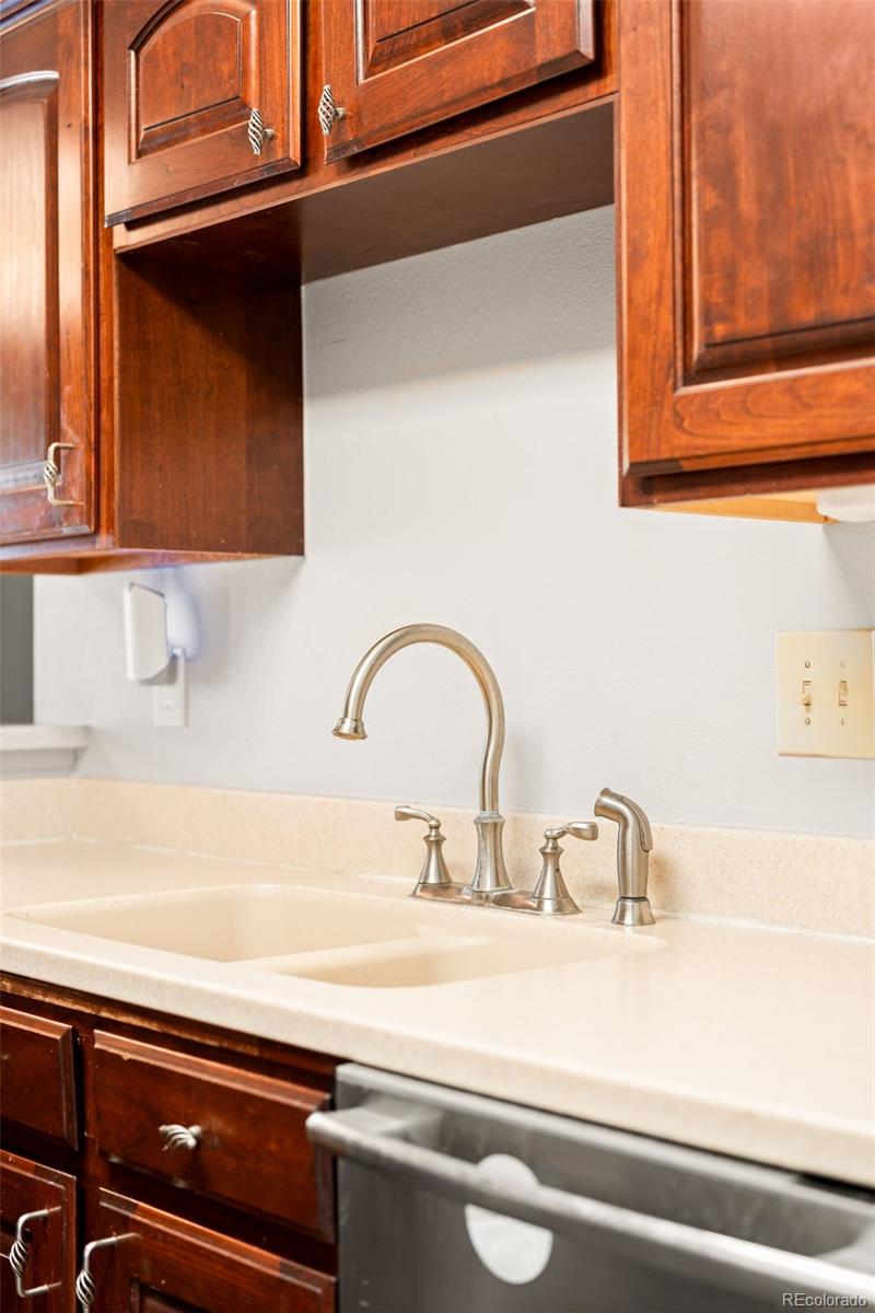 MLS Image #10 for 10279 w fair avenue,littleton, Colorado