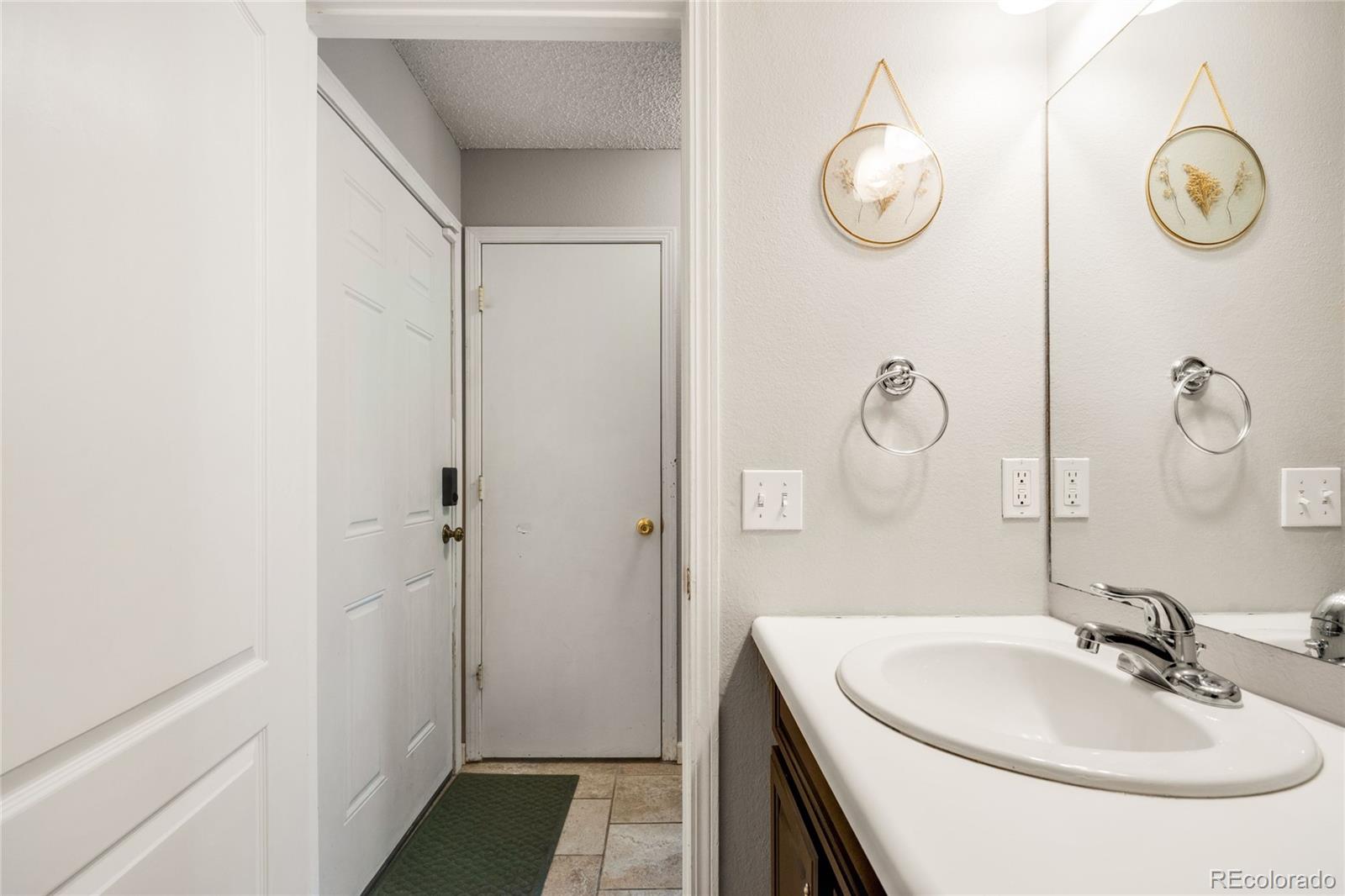MLS Image #17 for 10279 w fair avenue,littleton, Colorado