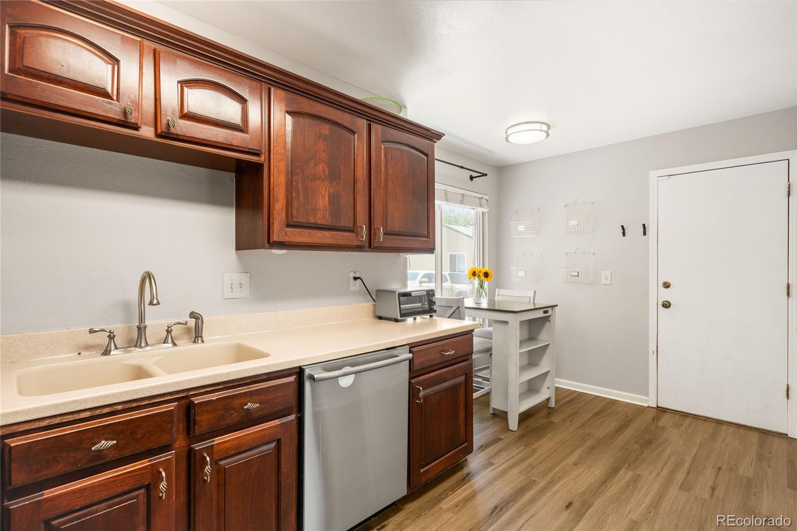 MLS Image #9 for 10279 w fair avenue,littleton, Colorado