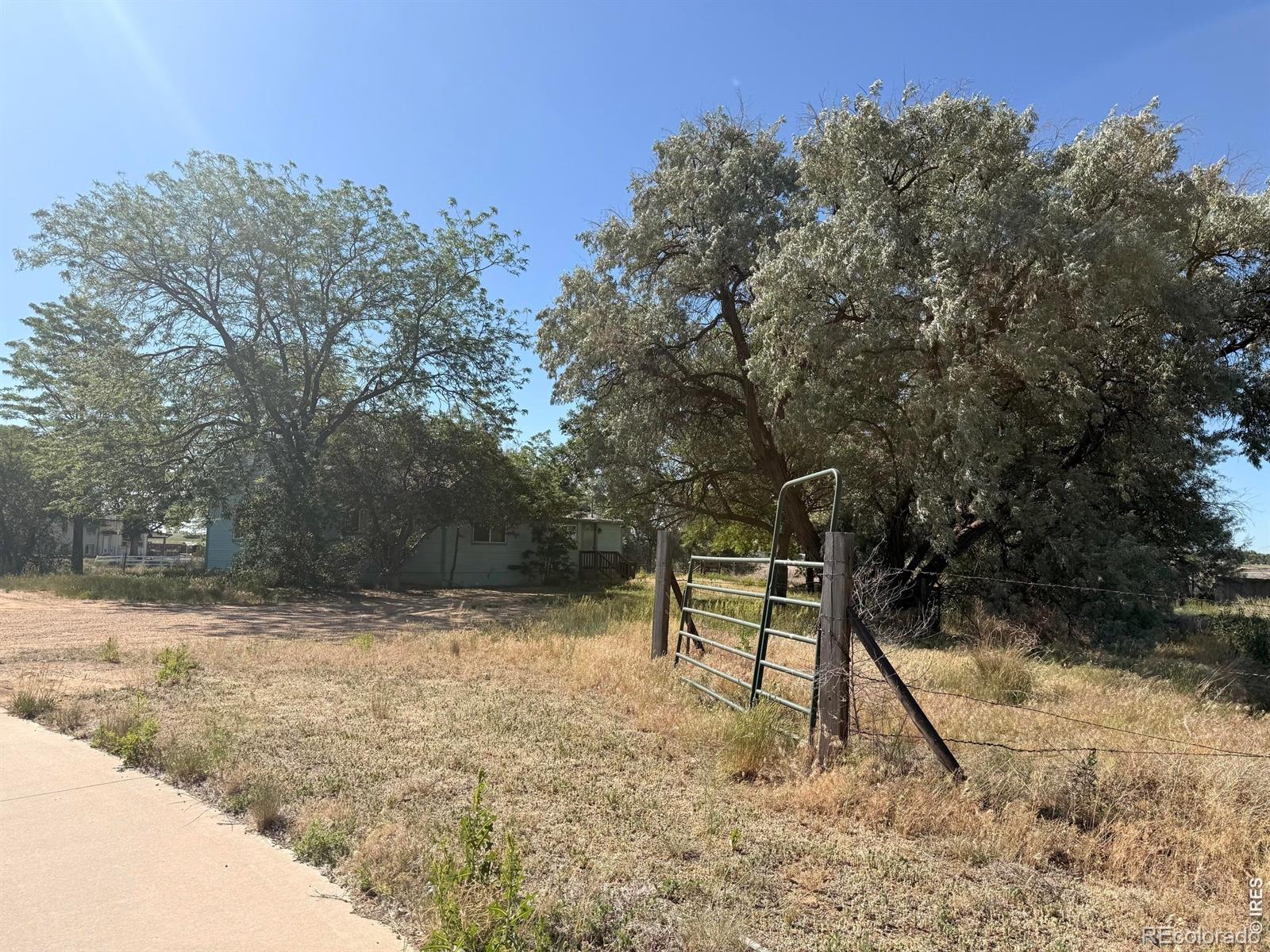 MLS Image #11 for 5818  county road 22 ,longmont, Colorado