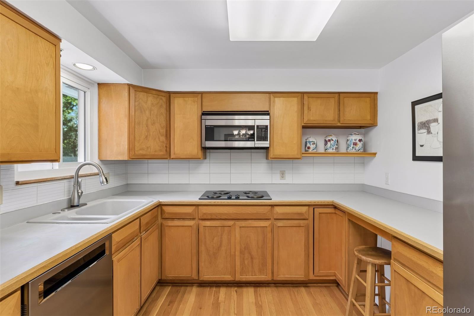 MLS Image #19 for 2083 s alton way,denver, Colorado