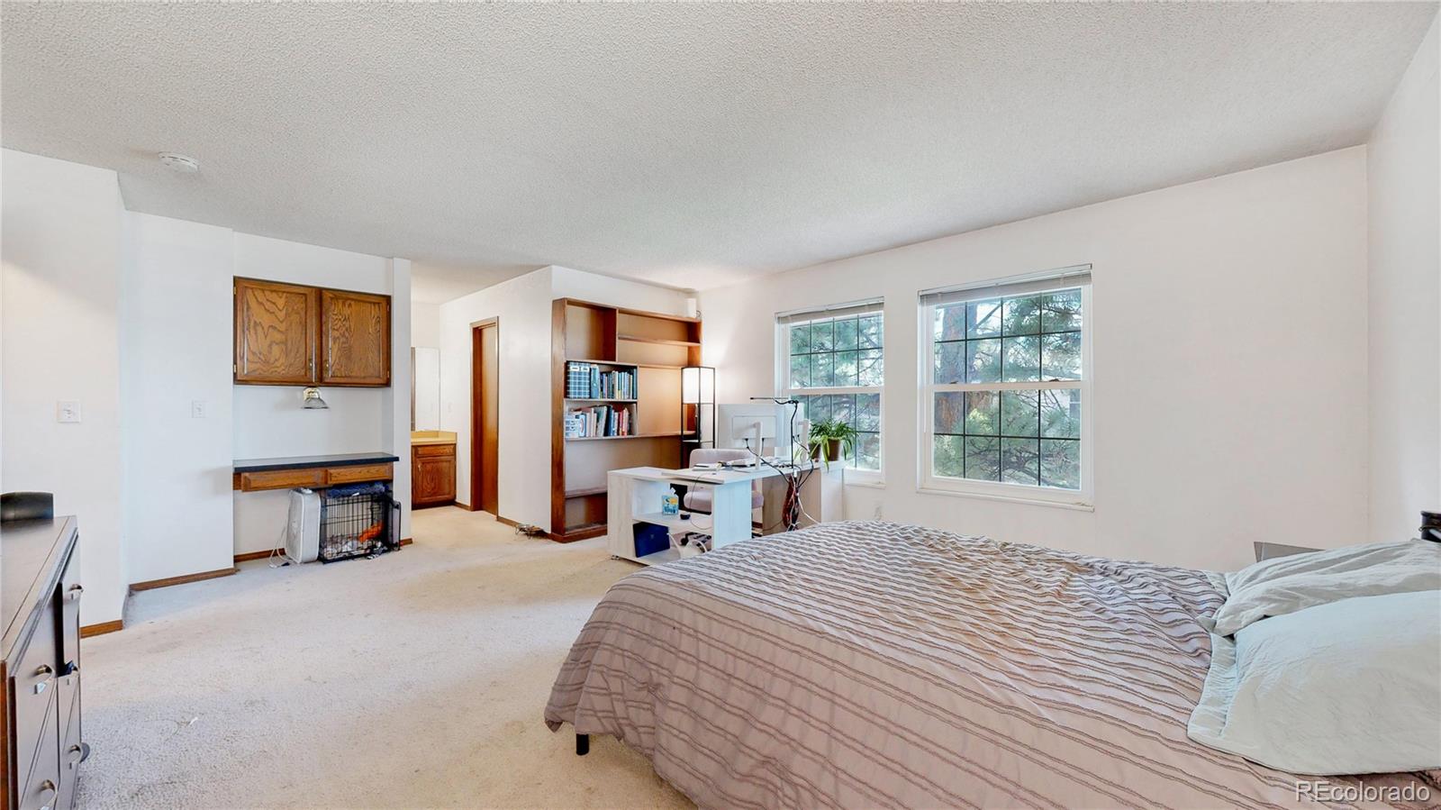 MLS Image #14 for 10208 e jewell avenue,aurora, Colorado