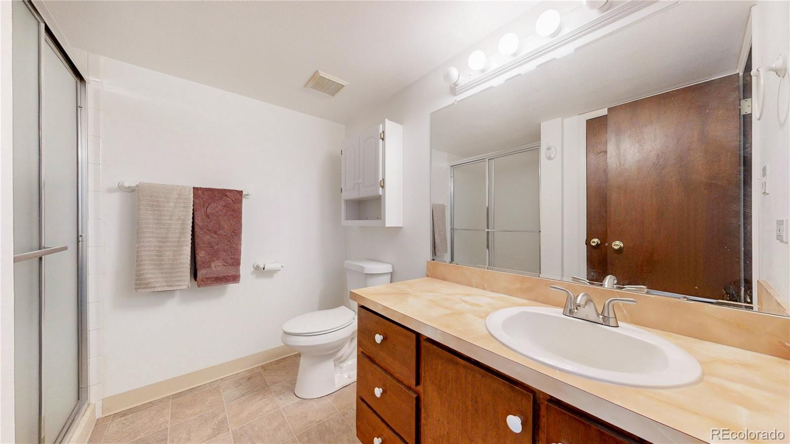 MLS Image #29 for 10208 e jewell avenue,aurora, Colorado