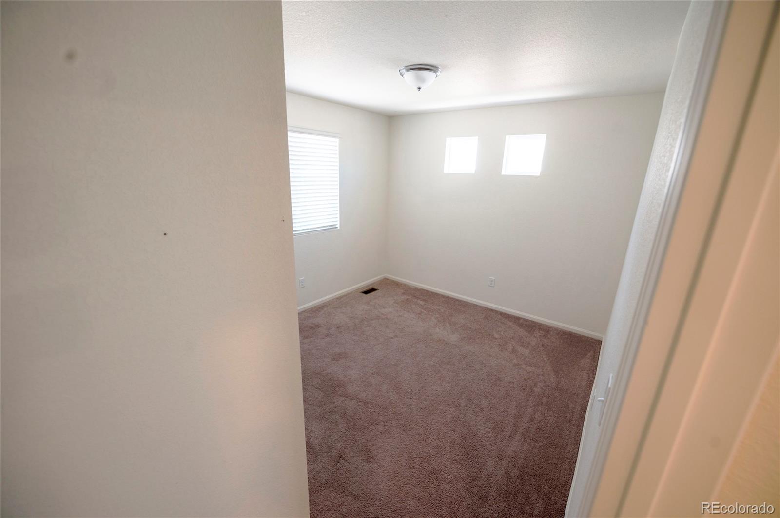 MLS Image #13 for 18181 e 51st avenue,denver, Colorado