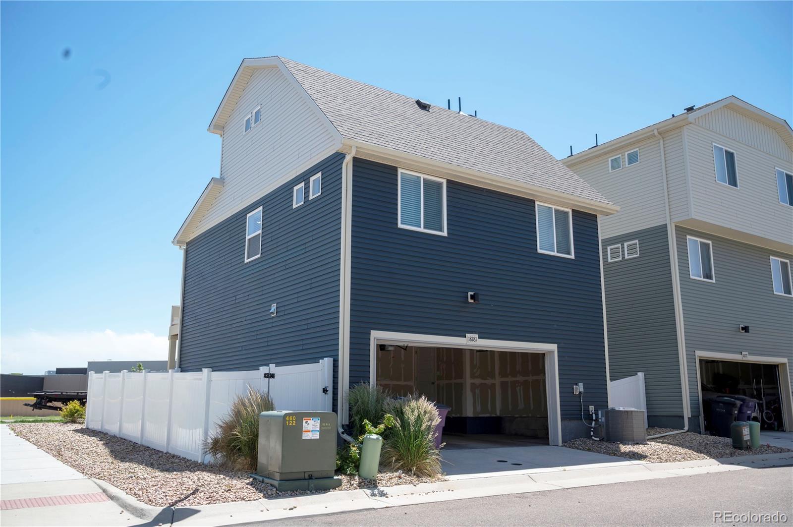 MLS Image #4 for 18181 e 51st avenue,denver, Colorado