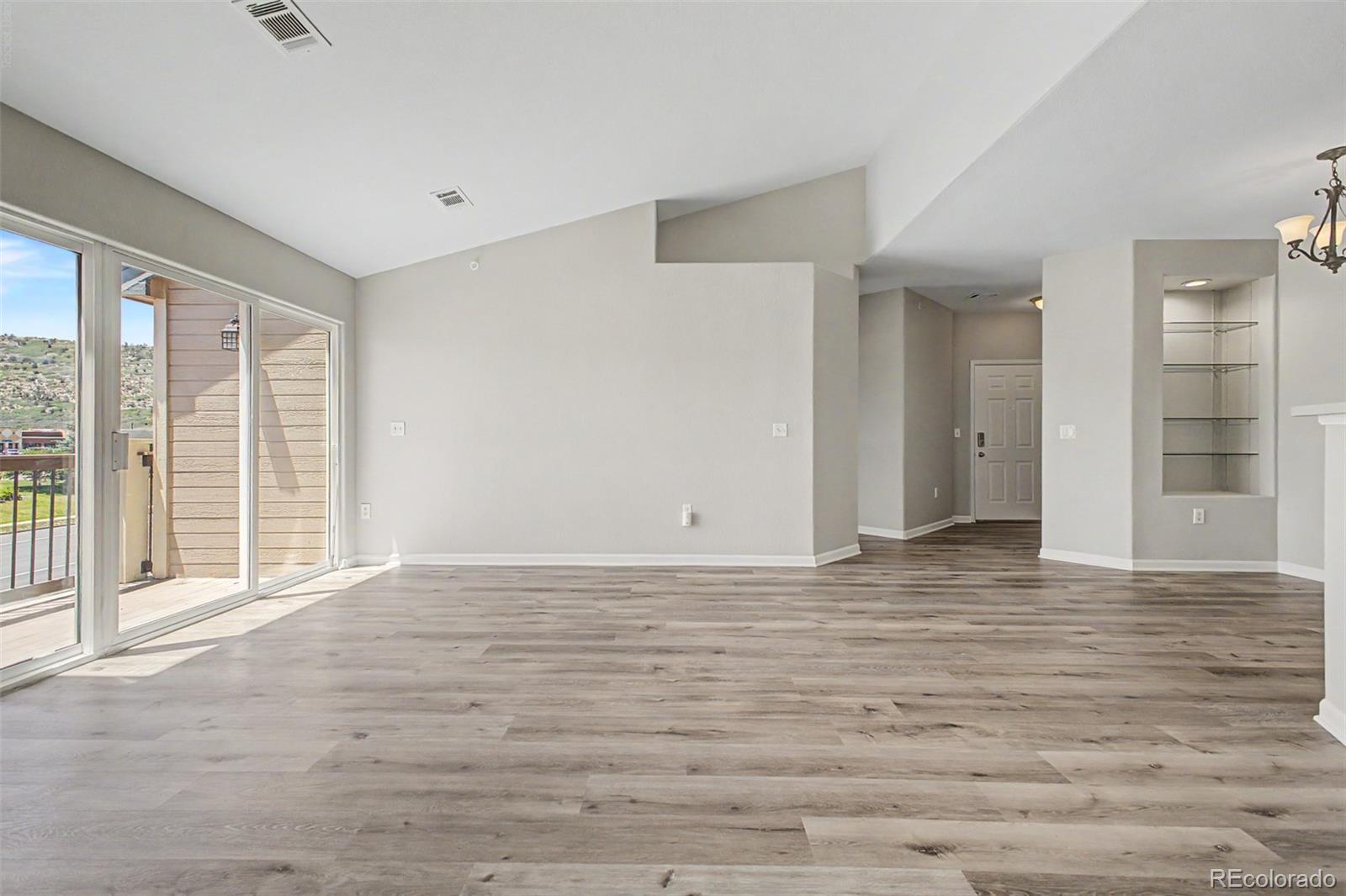 MLS Image #3 for 7479 s alkire street 302,littleton, Colorado
