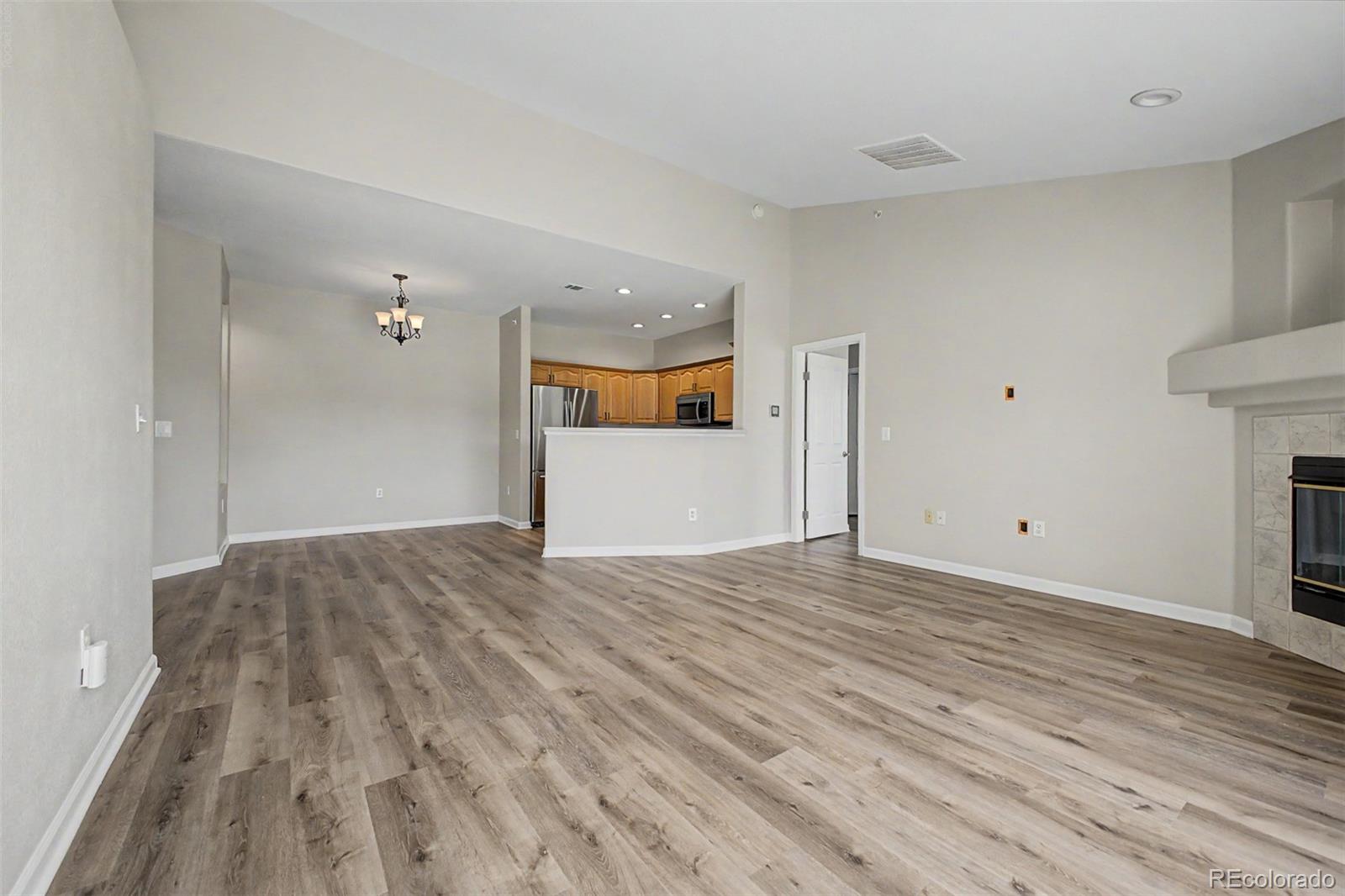 MLS Image #5 for 7479 s alkire street 302,littleton, Colorado