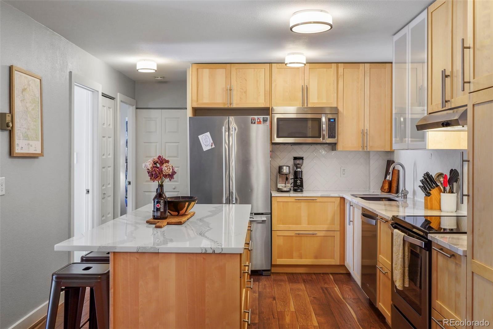 MLS Image #10 for 700 n washington street,denver, Colorado