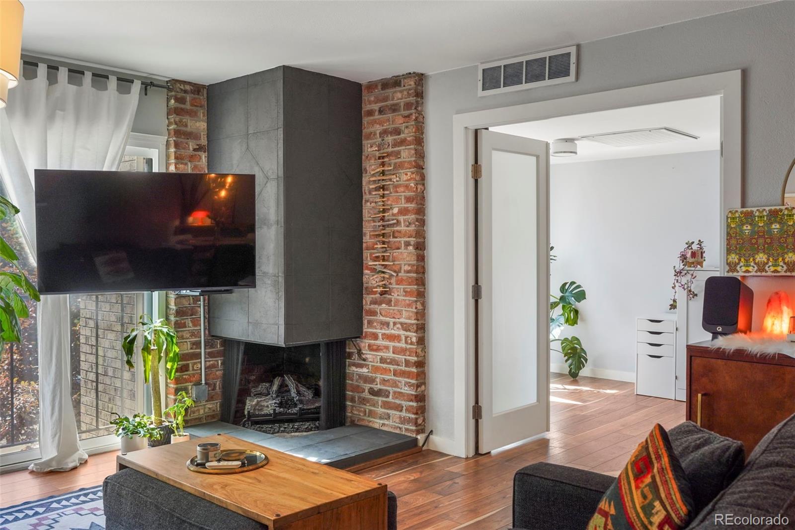 MLS Image #6 for 700 n washington street,denver, Colorado