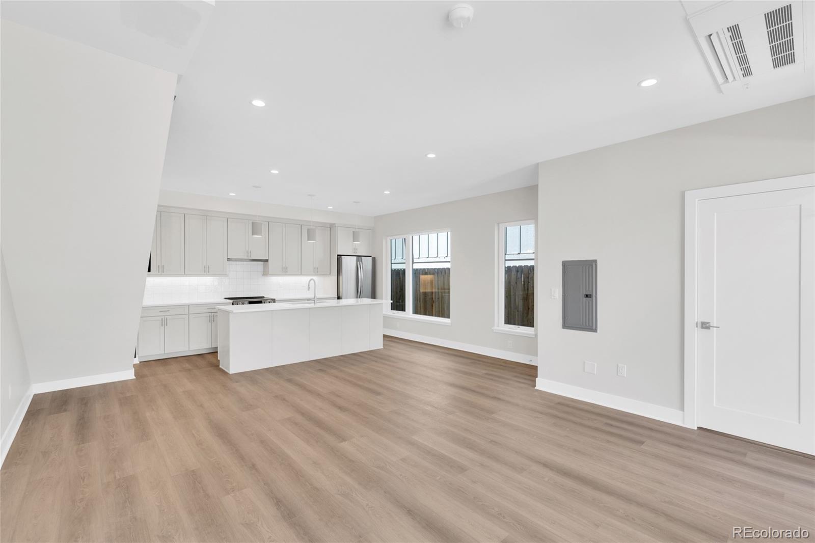 MLS Image #8 for 2197 s cherokee street ,denver, Colorado