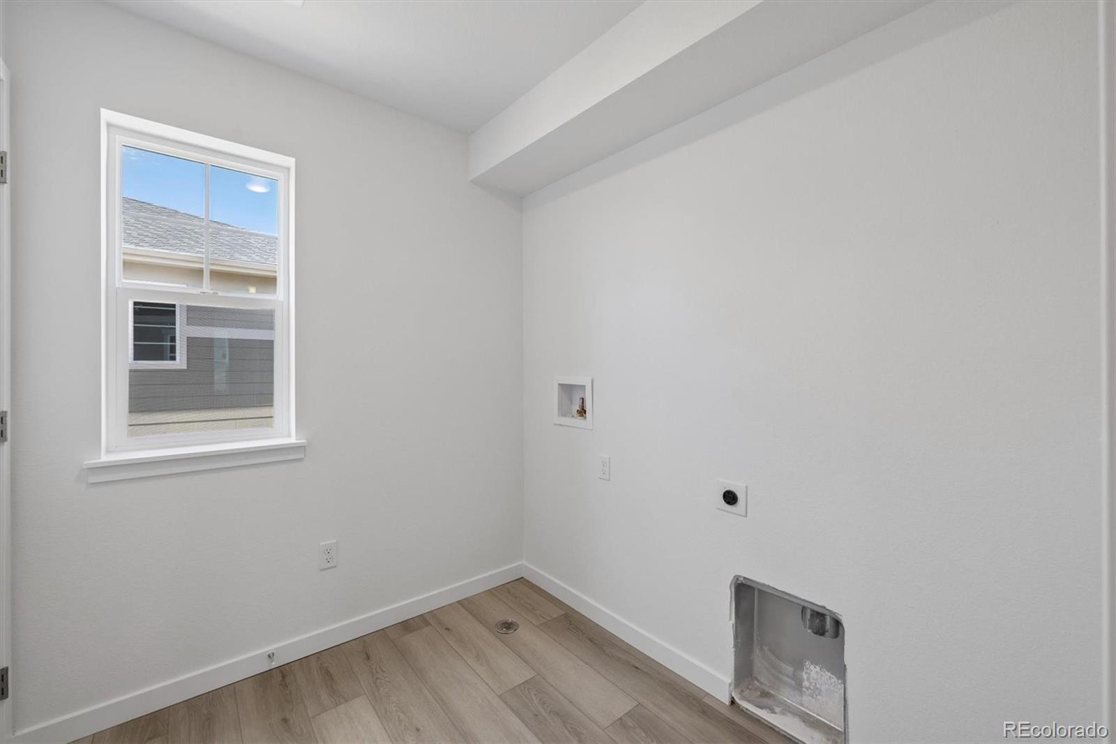 MLS Image #17 for 3661 n hayleyville street,aurora, Colorado