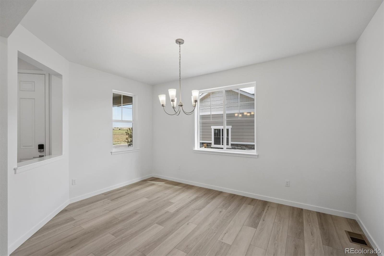 MLS Image #4 for 3661 n hayleyville street,aurora, Colorado