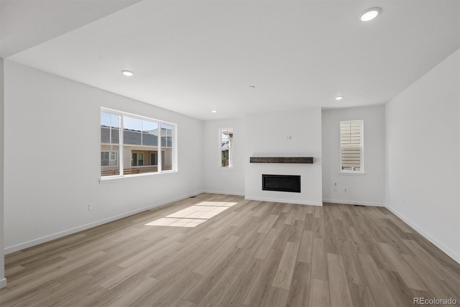 MLS Image #6 for 3661 n hayleyville street,aurora, Colorado