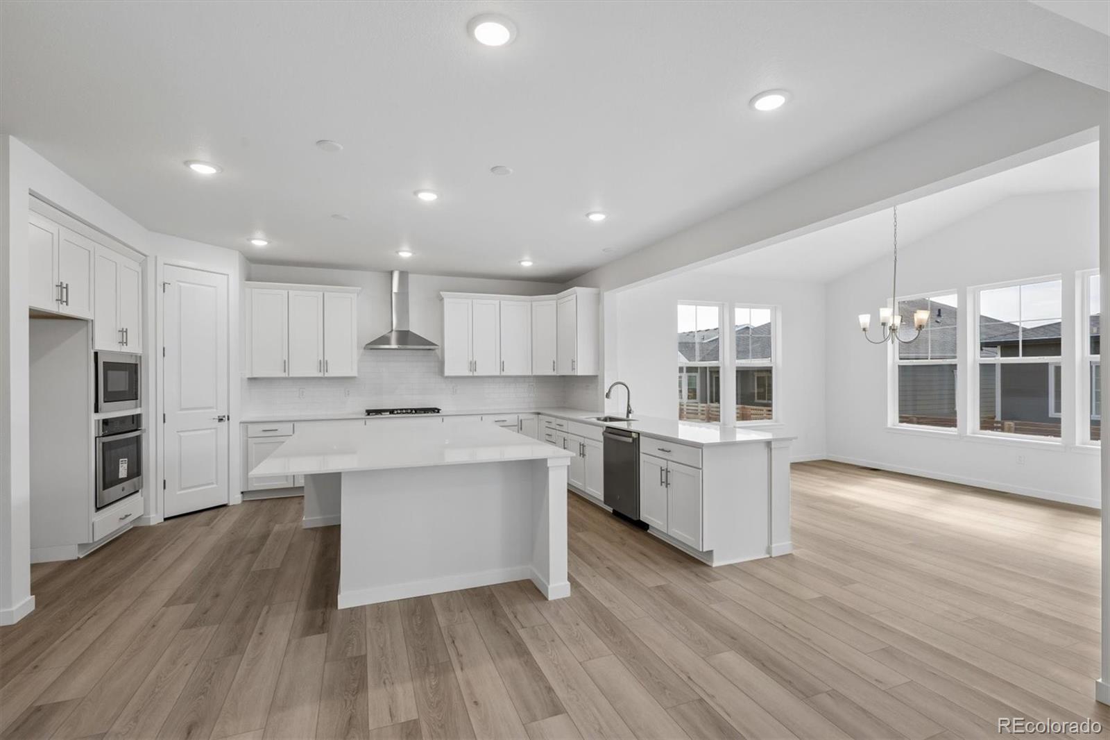 MLS Image #8 for 3661 n hayleyville street,aurora, Colorado