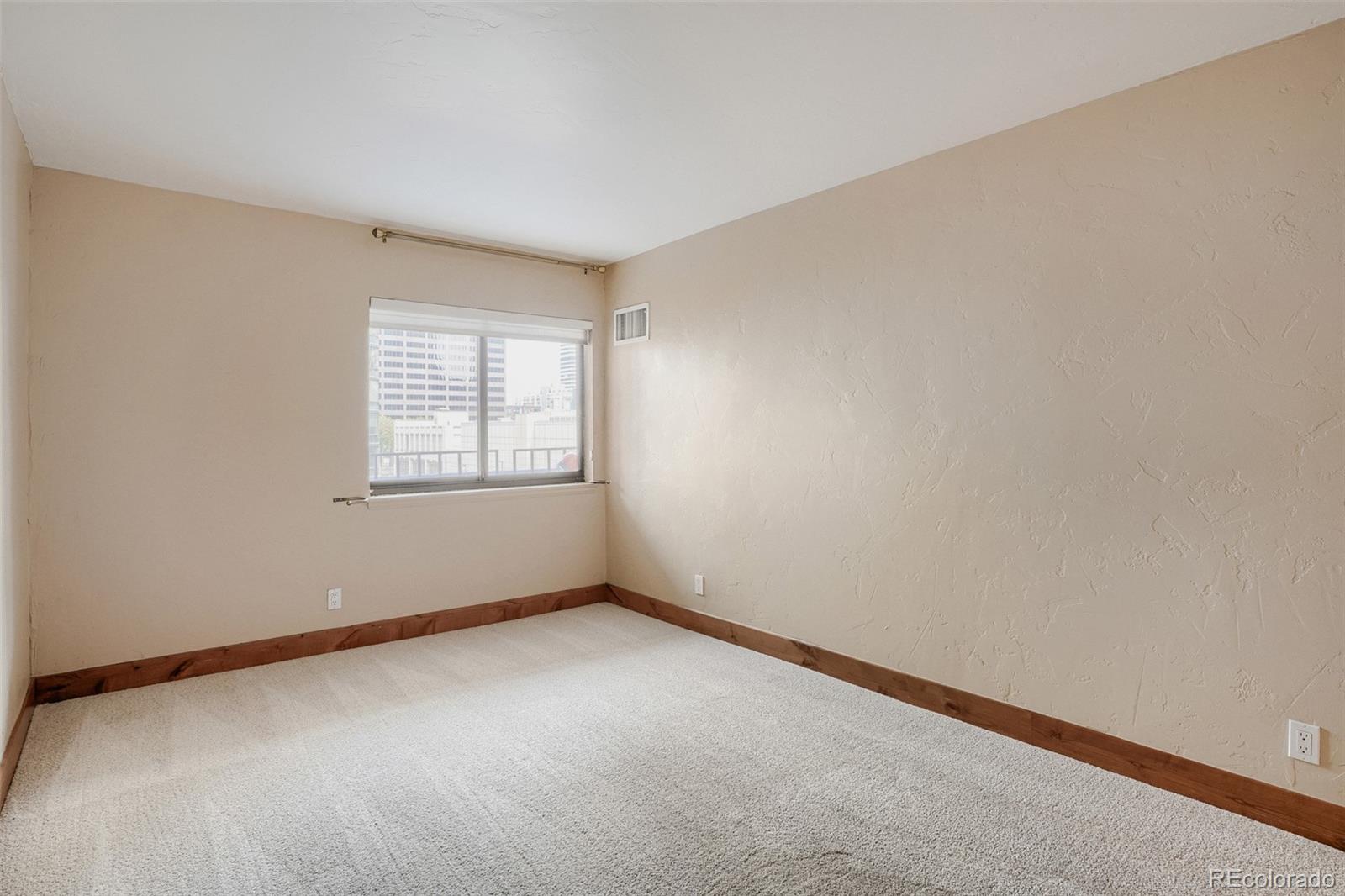 MLS Image #12 for 1551  larimer street,denver, Colorado