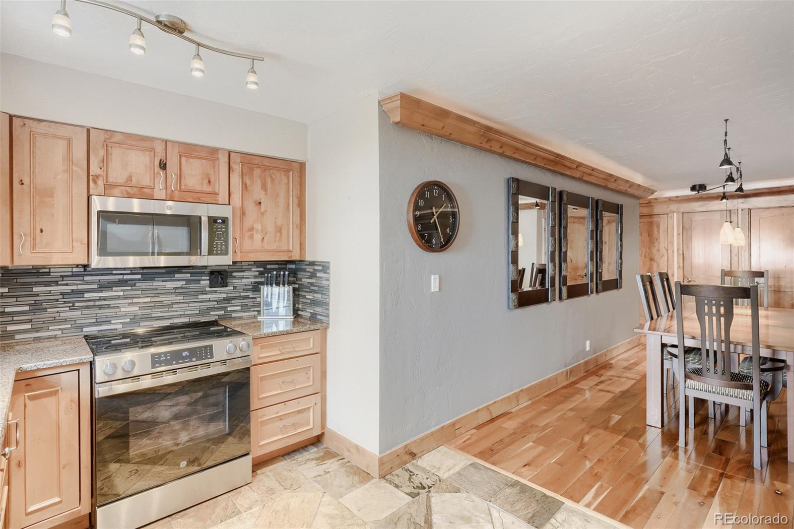MLS Image #5 for 1551  larimer street,denver, Colorado