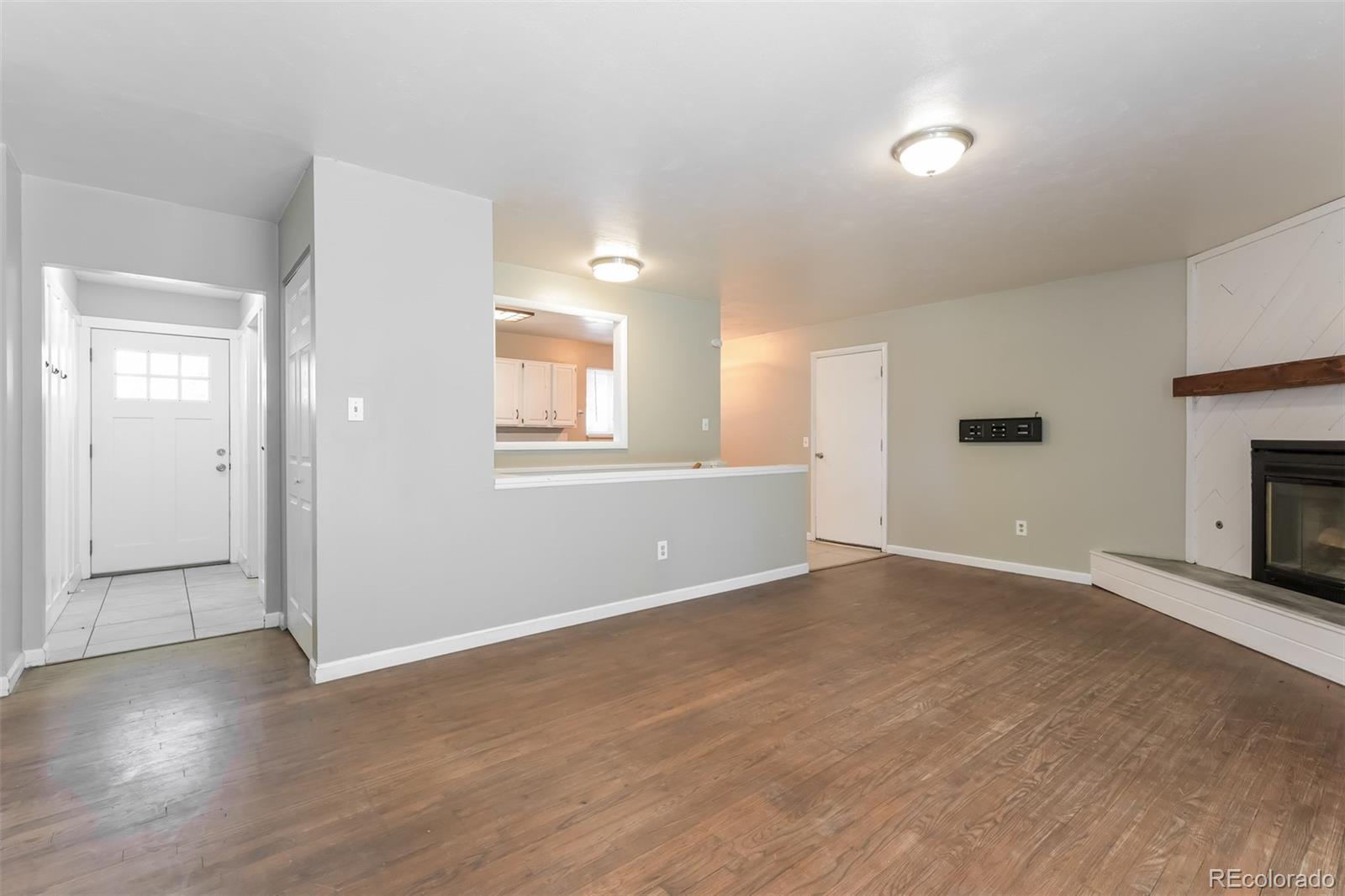 MLS Image #4 for 1836 e mineral avenue,littleton, Colorado