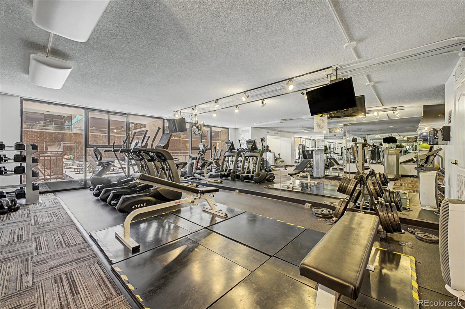 MLS Image #23 for 1020  15th street 40e,denver, Colorado