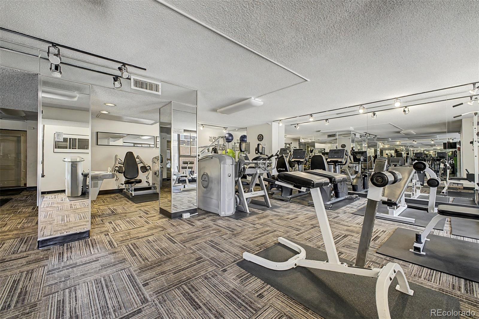 MLS Image #24 for 1020  15th street 40e,denver, Colorado