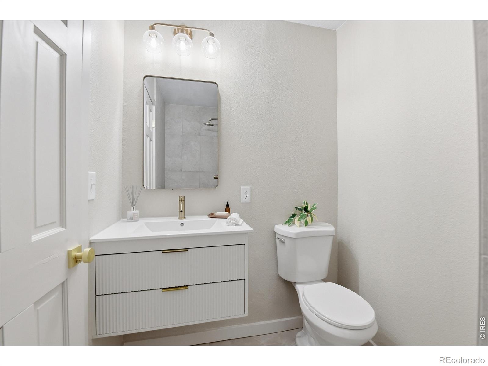 MLS Image #17 for 1060 s parker road 27,denver, Colorado