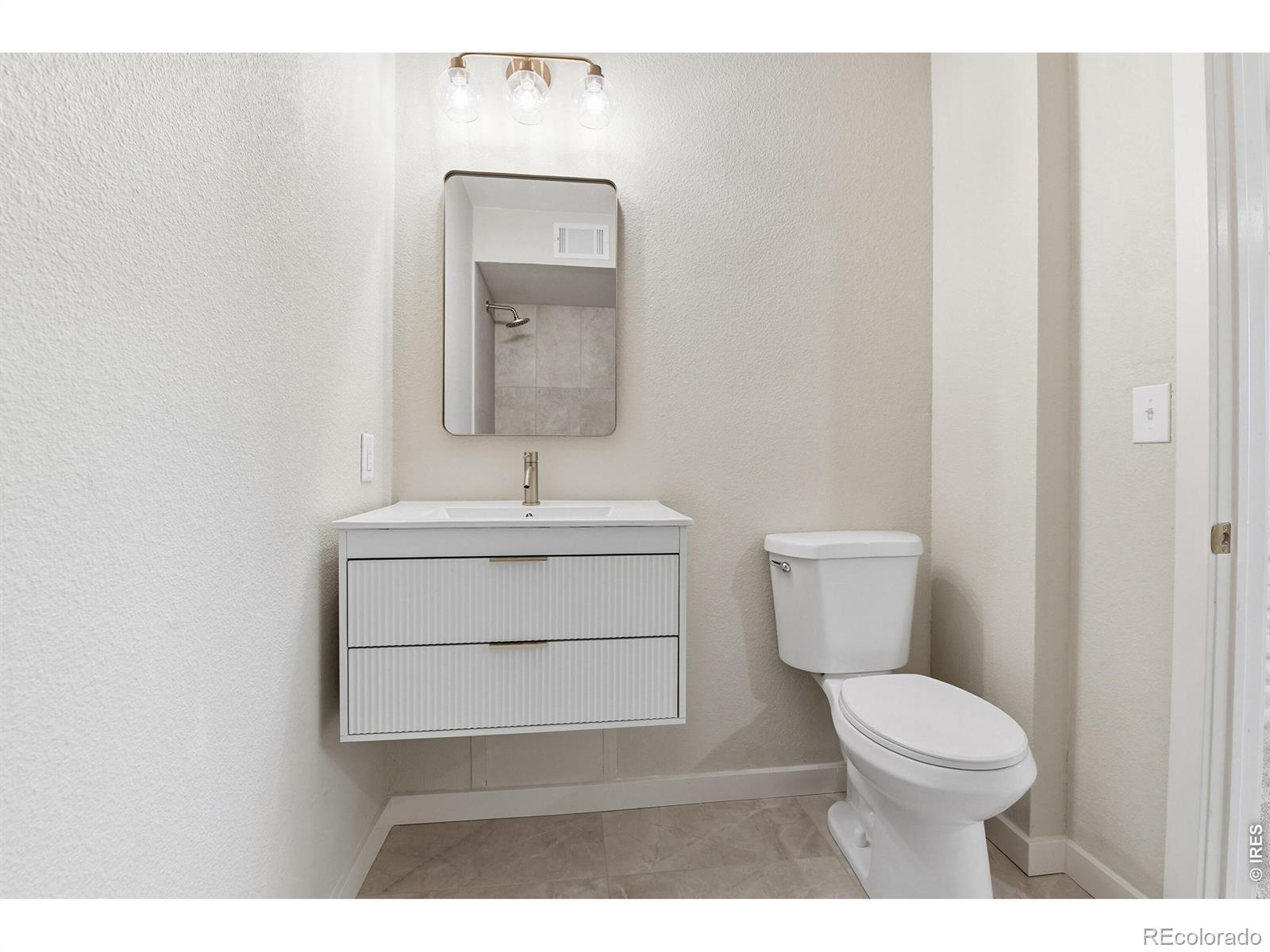 MLS Image #22 for 1060 s parker road 27,denver, Colorado