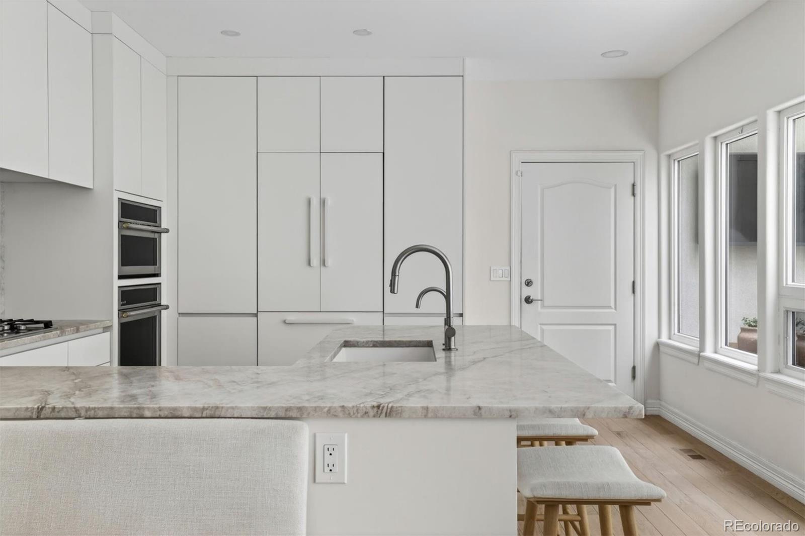 MLS Image #11 for 148 s locust street,denver, Colorado