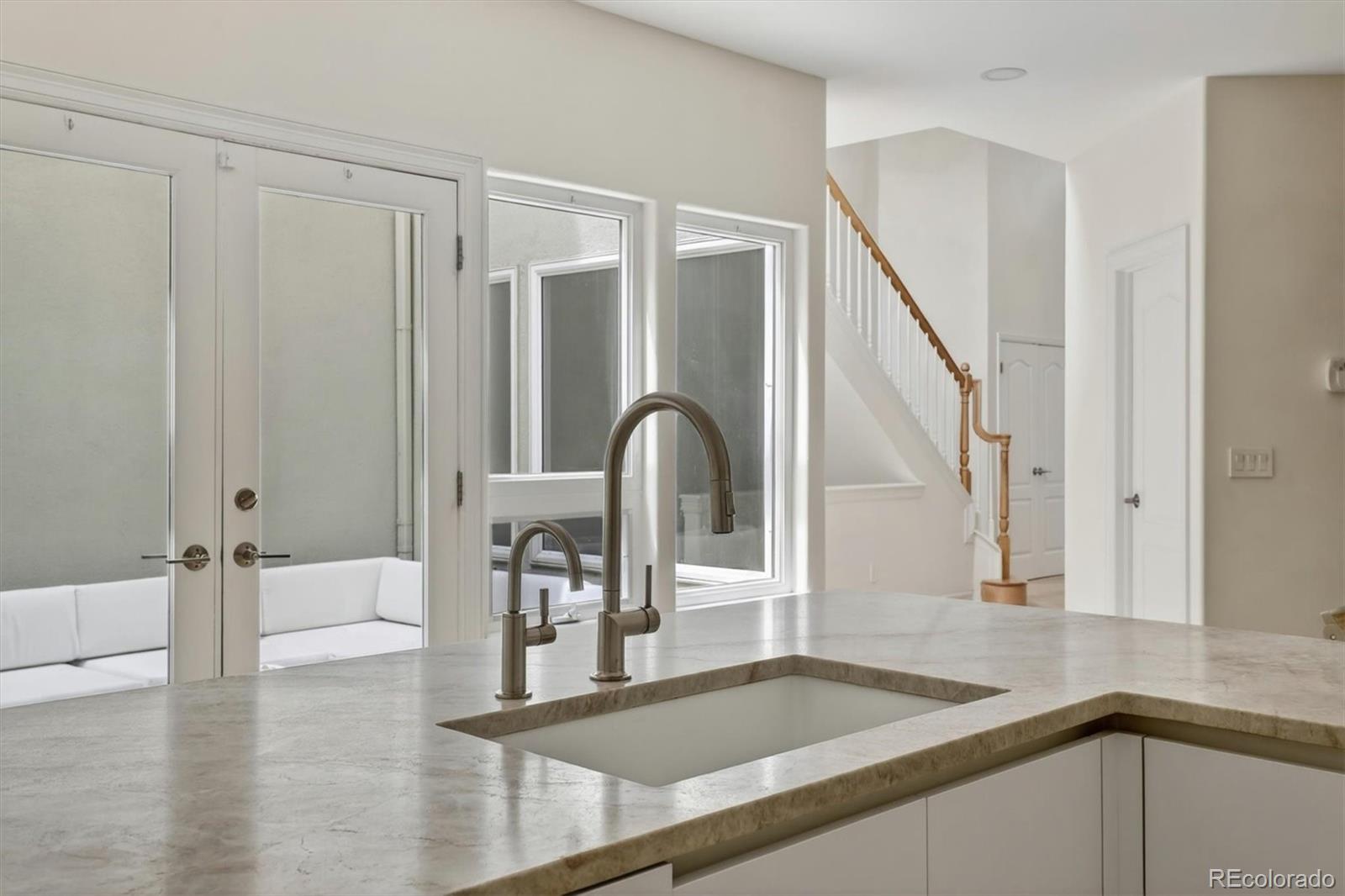 MLS Image #14 for 148 s locust street,denver, Colorado