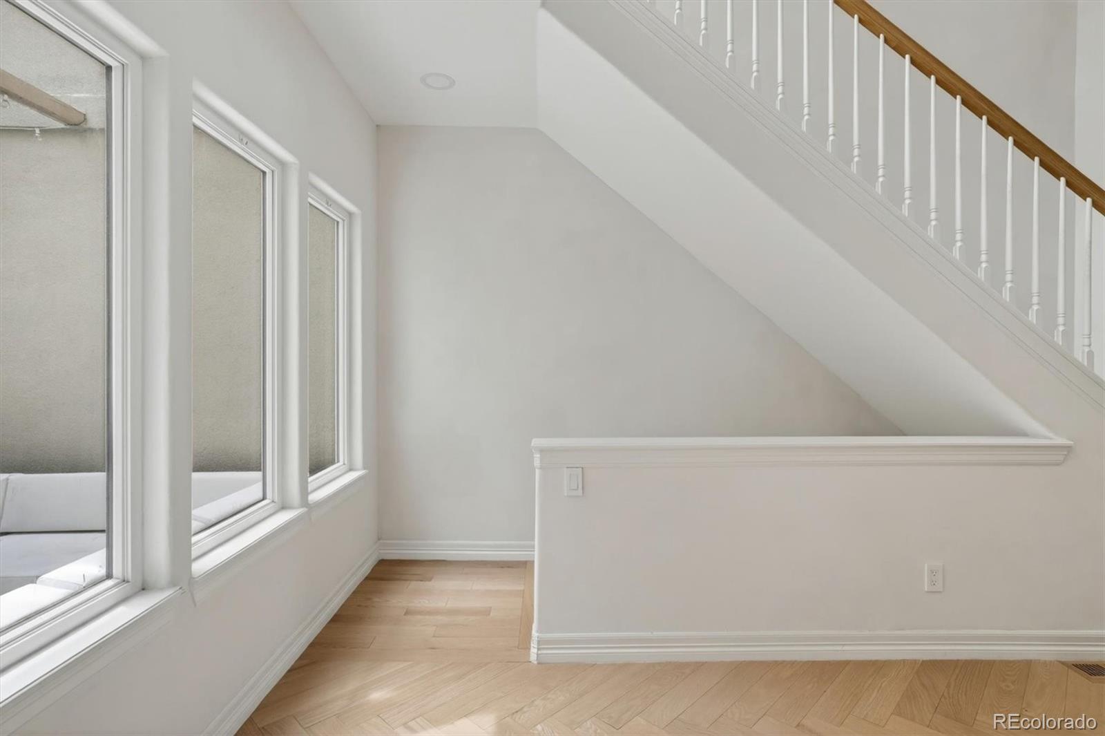 MLS Image #17 for 148 s locust street,denver, Colorado