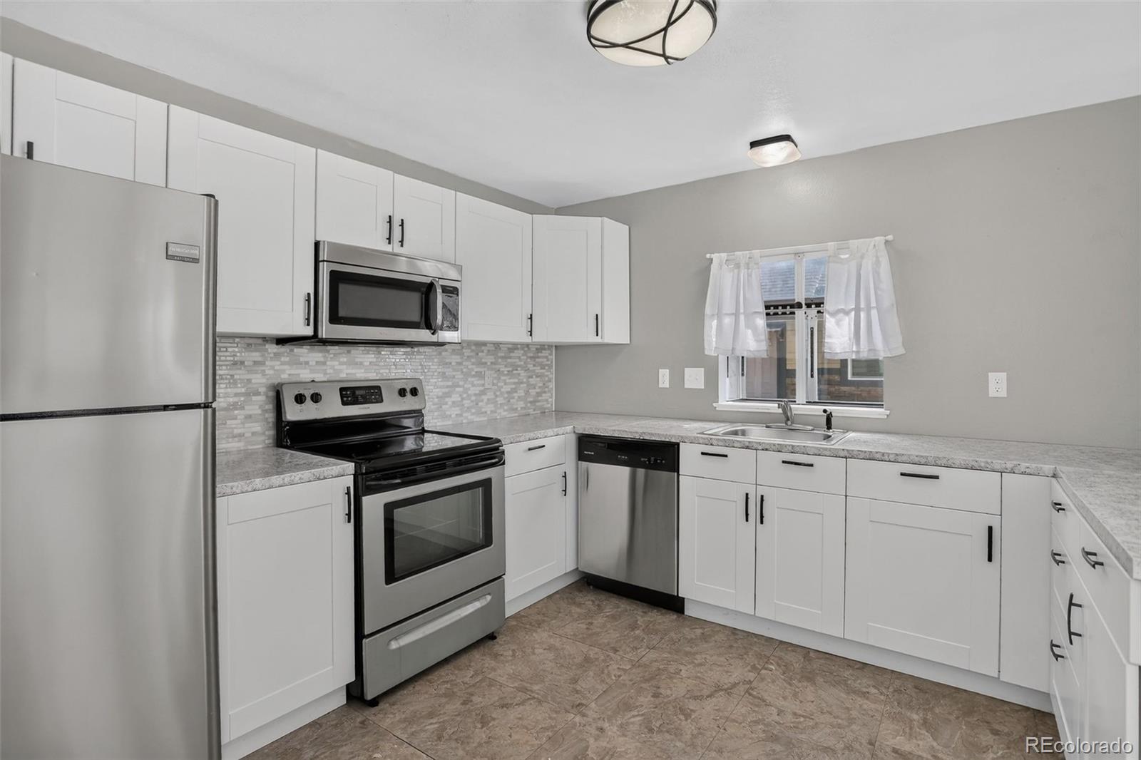 MLS Image #13 for 9816 w friend place,littleton, Colorado