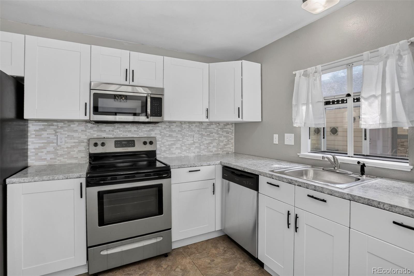 MLS Image #14 for 9816 w friend place,littleton, Colorado
