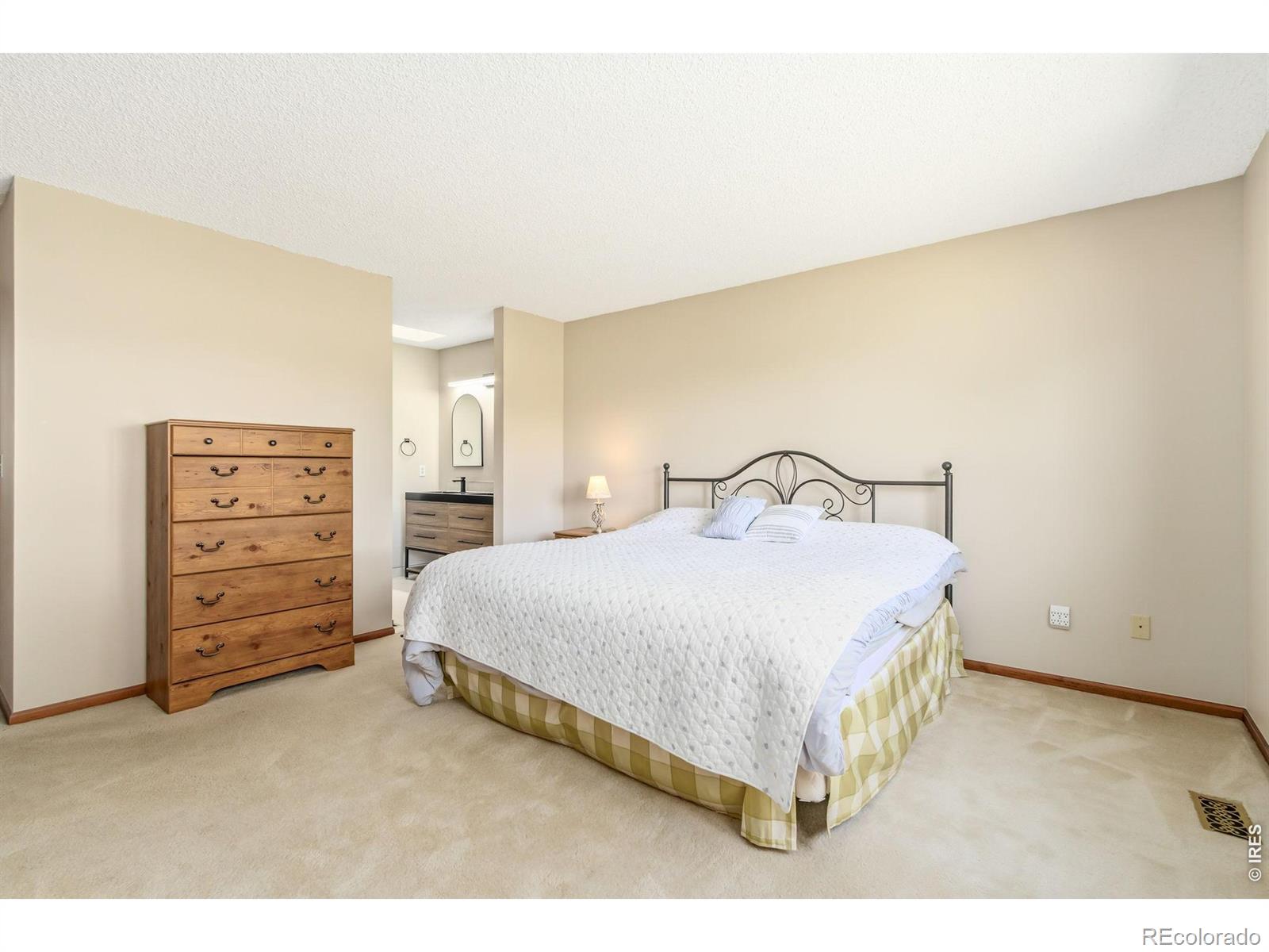 MLS Image #27 for 1471  front nine drive,fort collins, Colorado