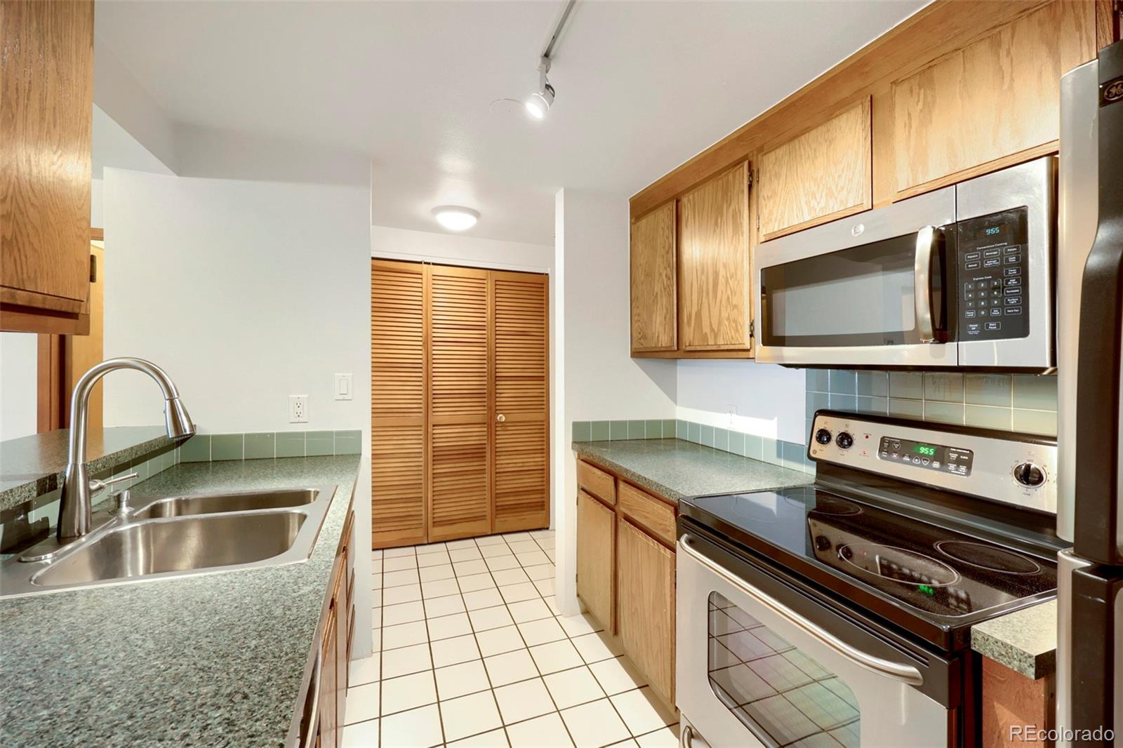 MLS Image #11 for 800 n pearl street 407,denver, Colorado