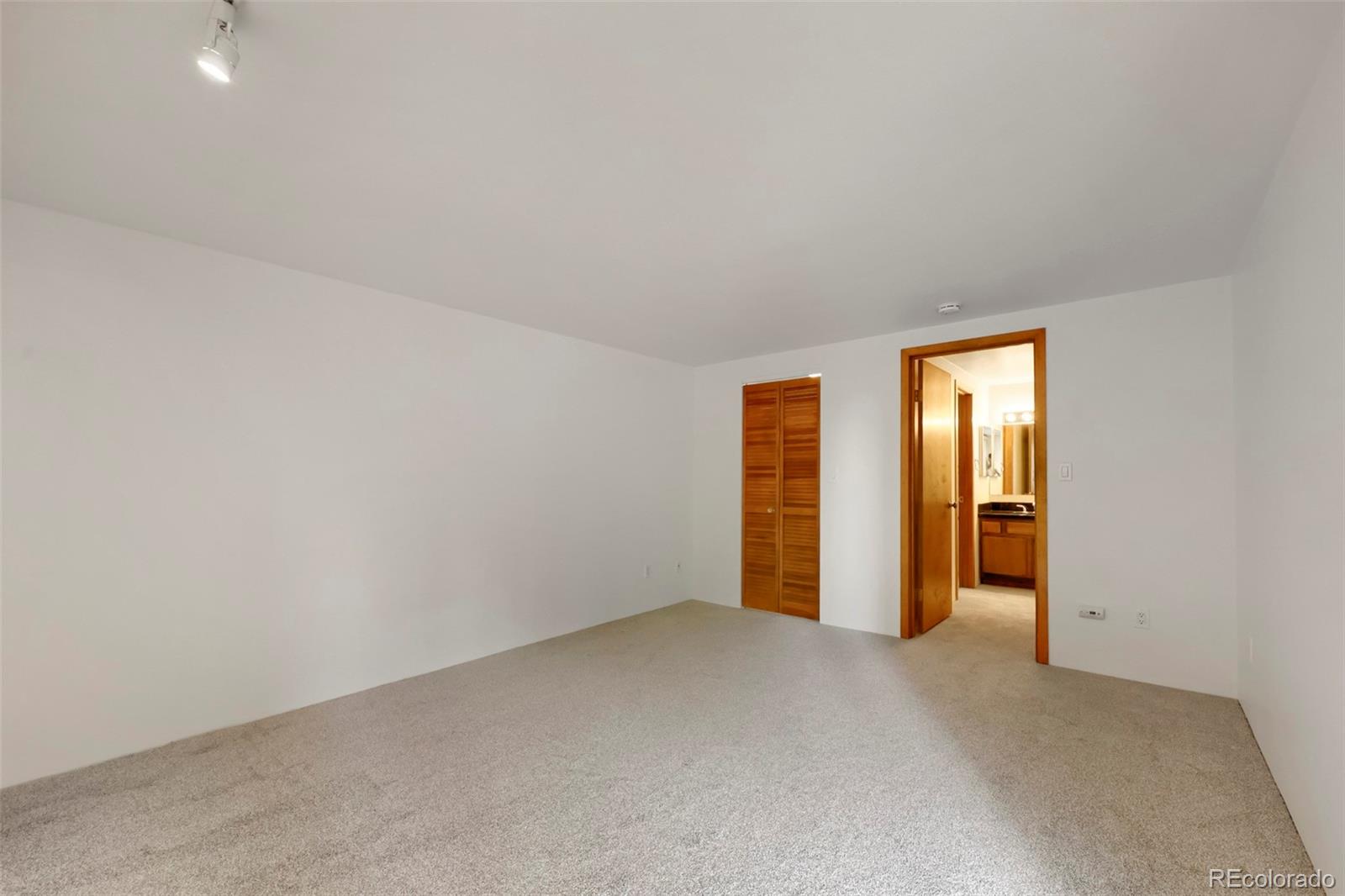 MLS Image #15 for 800 n pearl street 407,denver, Colorado