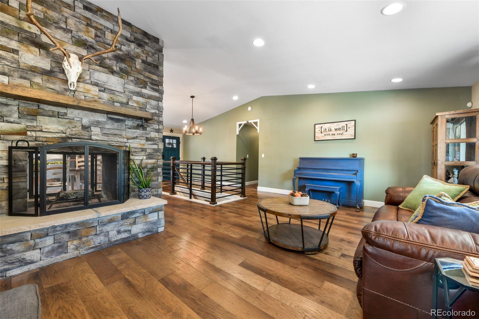 MLS Image #13 for 435  wolverine way,monument, Colorado