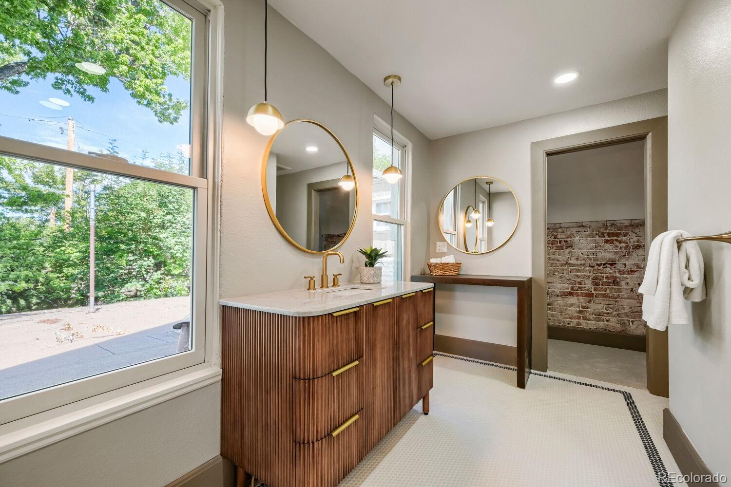 MLS Image #18 for 2505  yates street,denver, Colorado