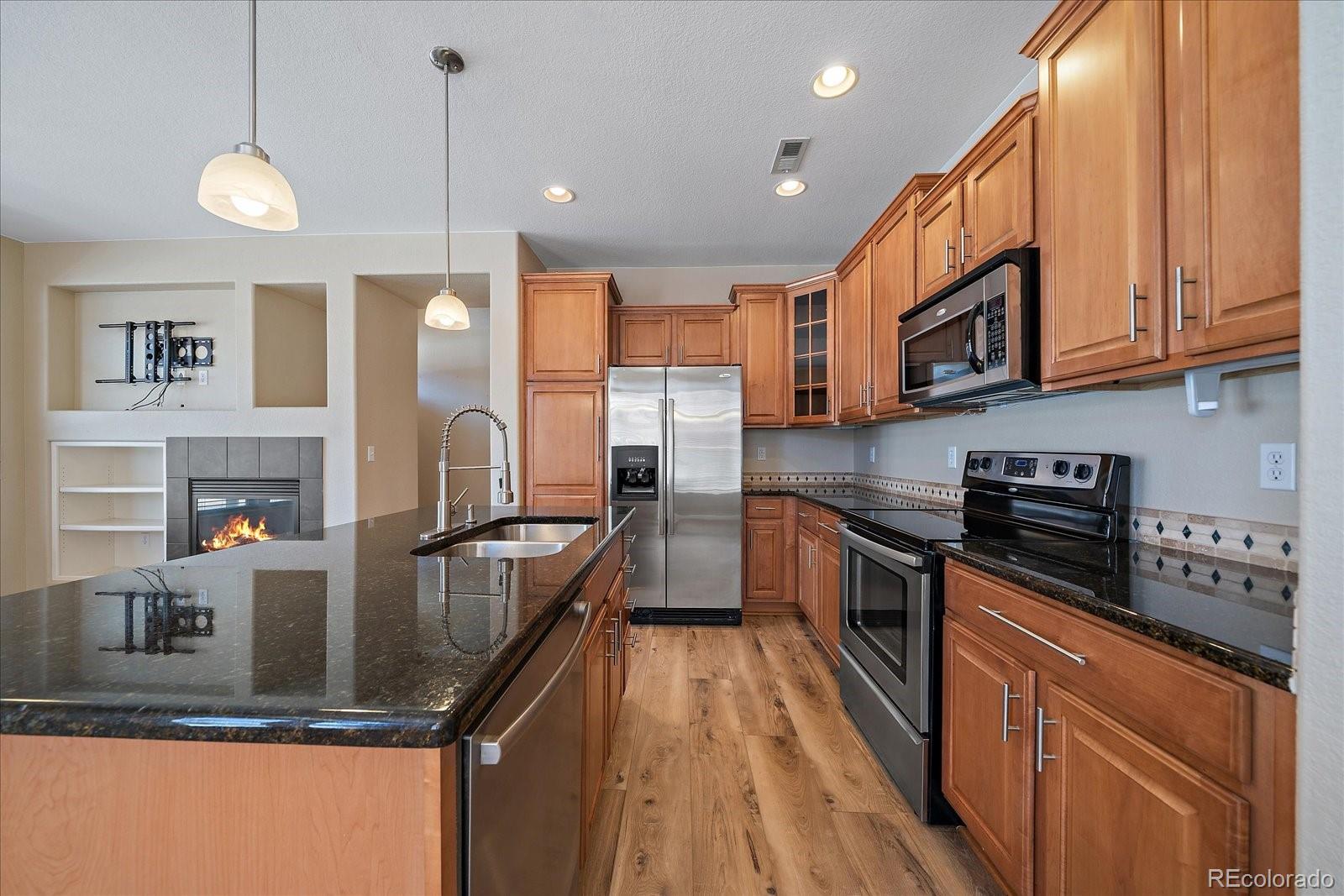 MLS Image #10 for 8946 e nichols place,englewood, Colorado