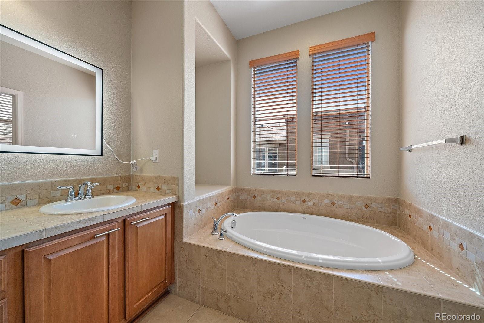 MLS Image #26 for 8946 e nichols place,englewood, Colorado