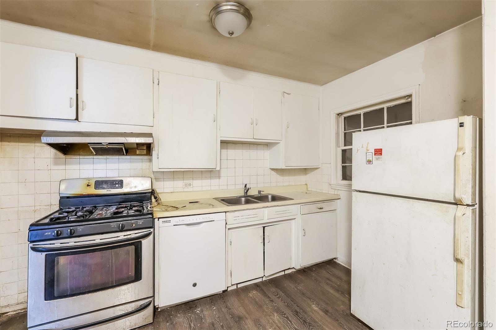 MLS Image #3 for 1585  verbena street,denver, Colorado