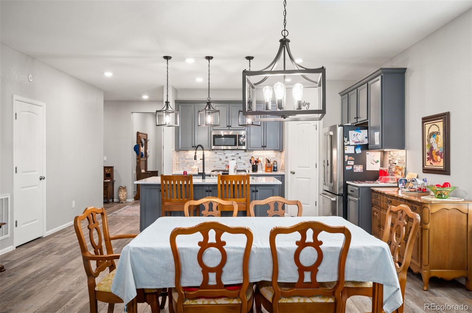 MLS Image #14 for 27571 e 7th drive,aurora, Colorado
