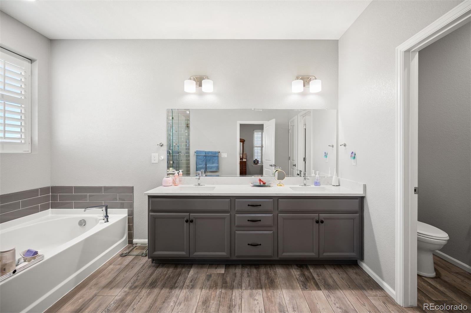 MLS Image #19 for 27571 e 7th drive,aurora, Colorado