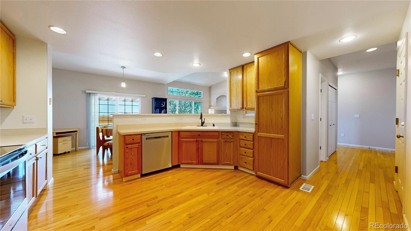 MLS Image #6 for 13550  washington street,thornton, Colorado