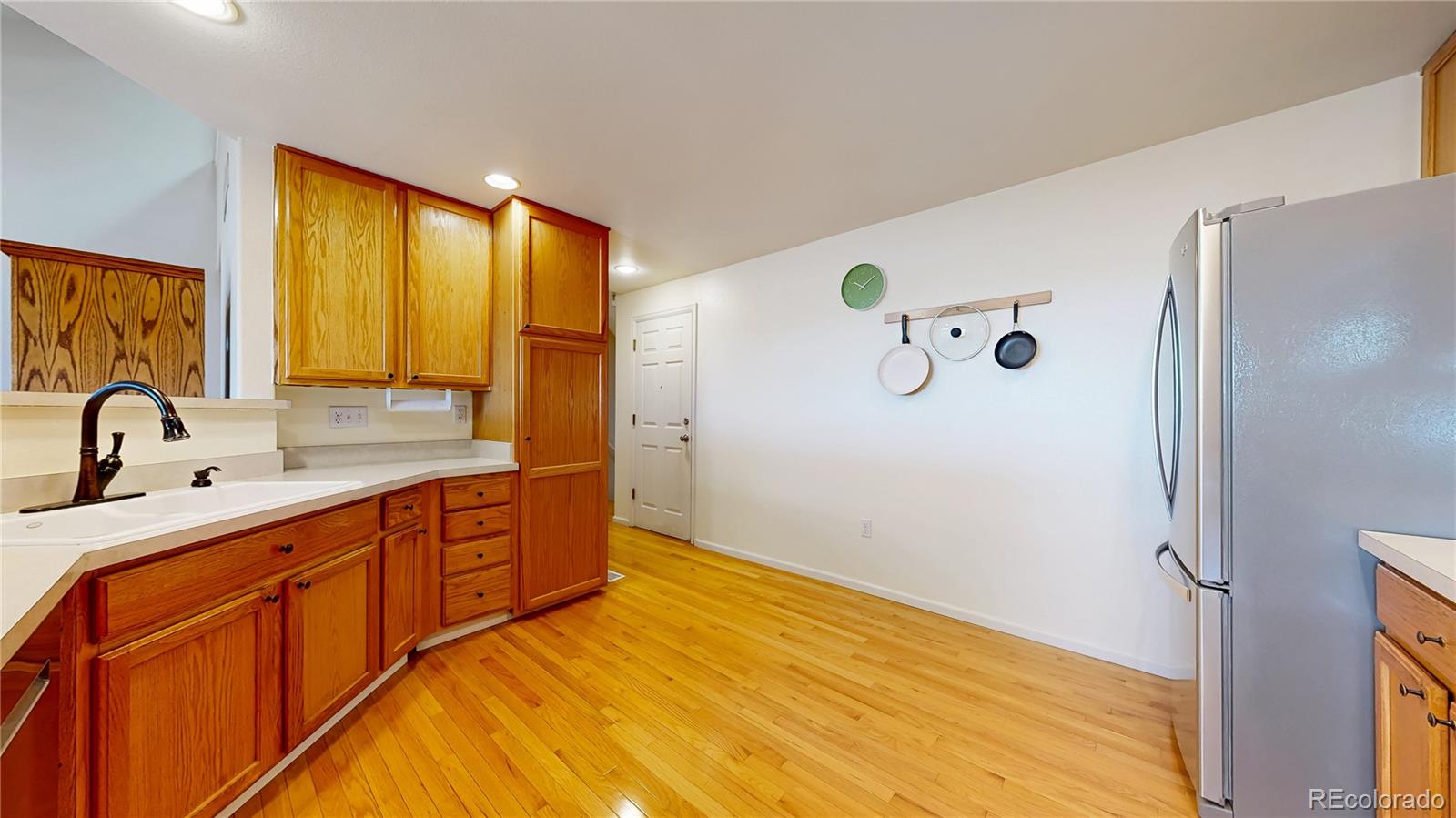 MLS Image #8 for 13550  washington street,thornton, Colorado