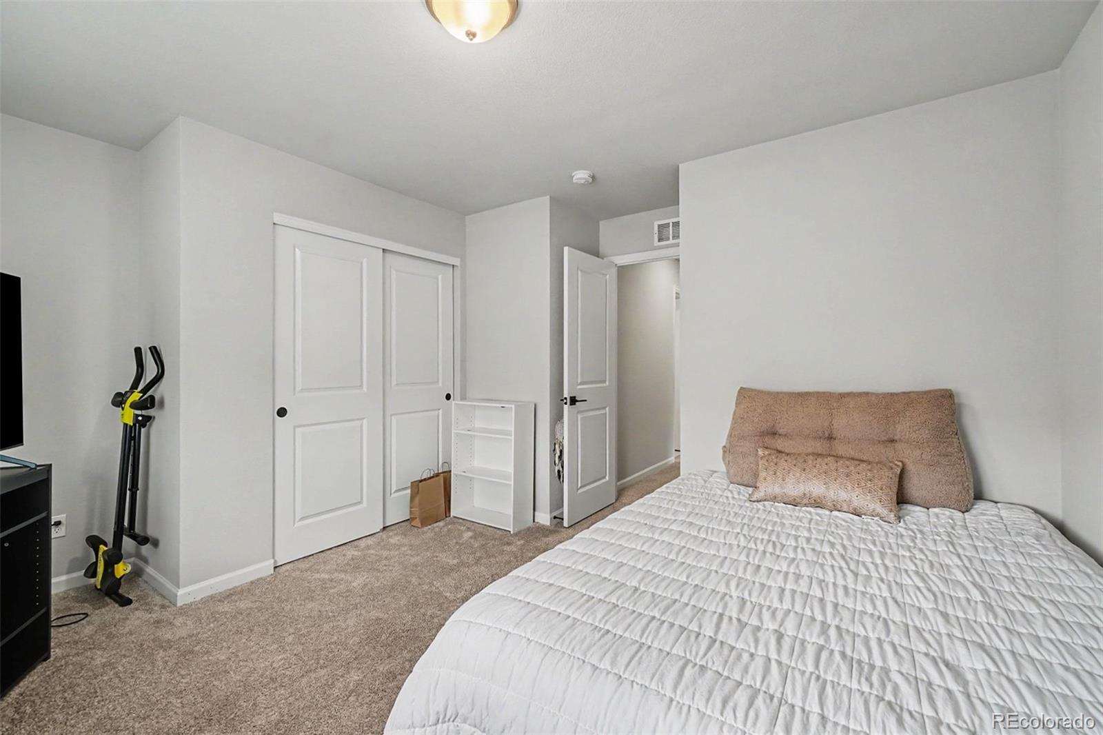 MLS Image #18 for 2941 s flat circle,longmont, Colorado