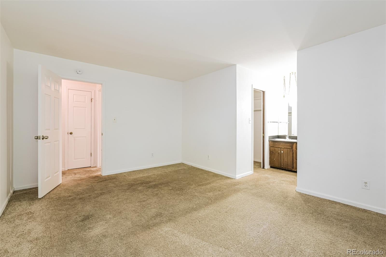 MLS Image #12 for 8055 e bethany place,denver, Colorado