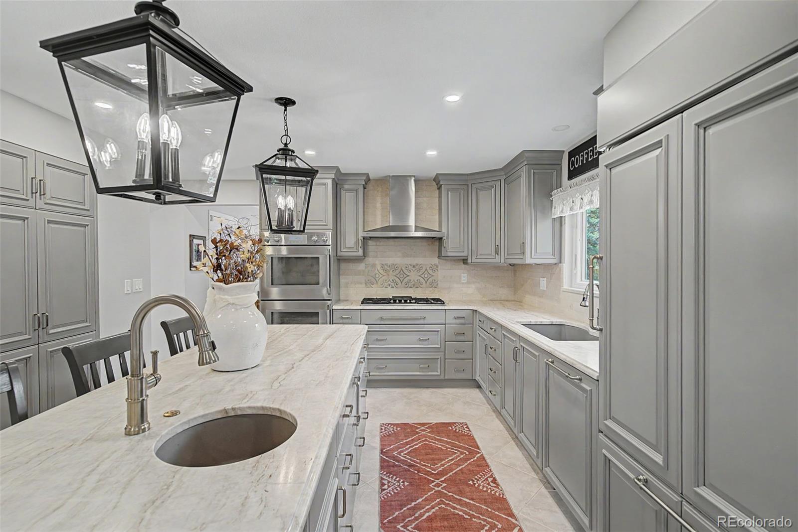 MLS Image #12 for 216 w cheyenne mountain boulevard,colorado springs, Colorado
