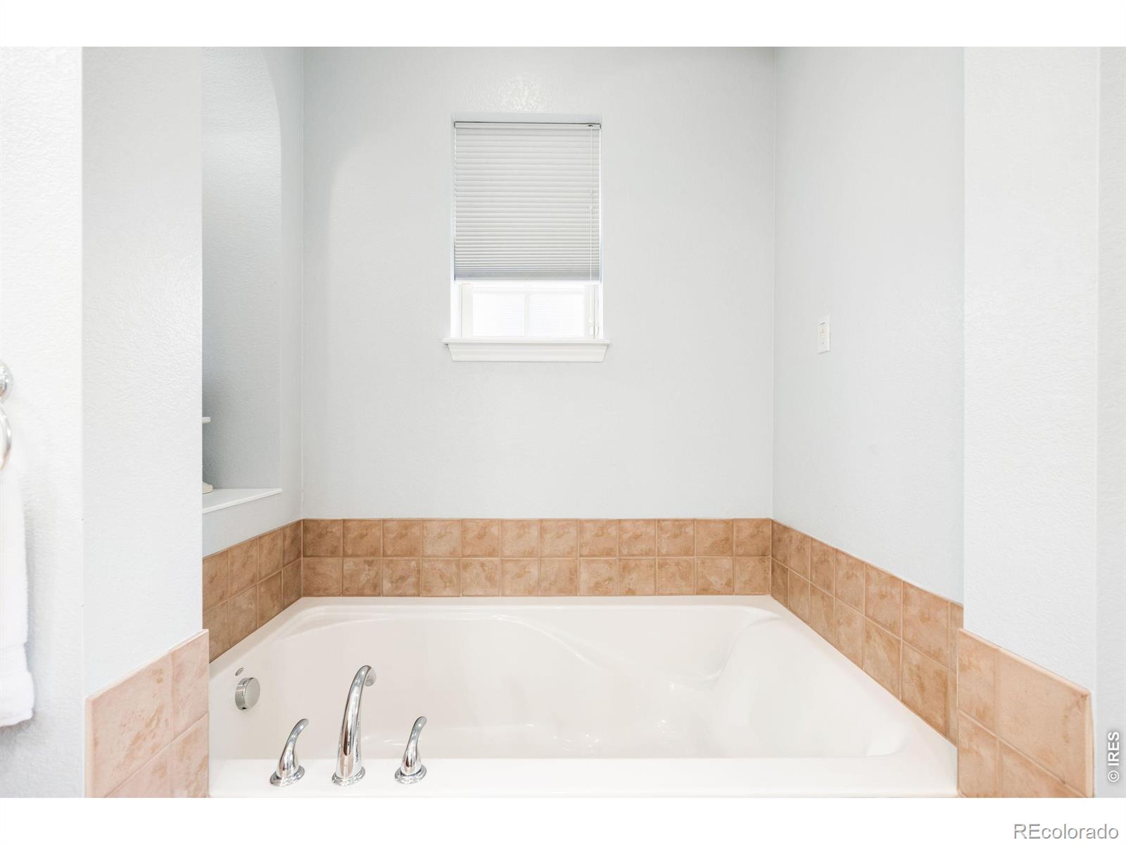 MLS Image #26 for 9135 e 29th place ,denver, Colorado